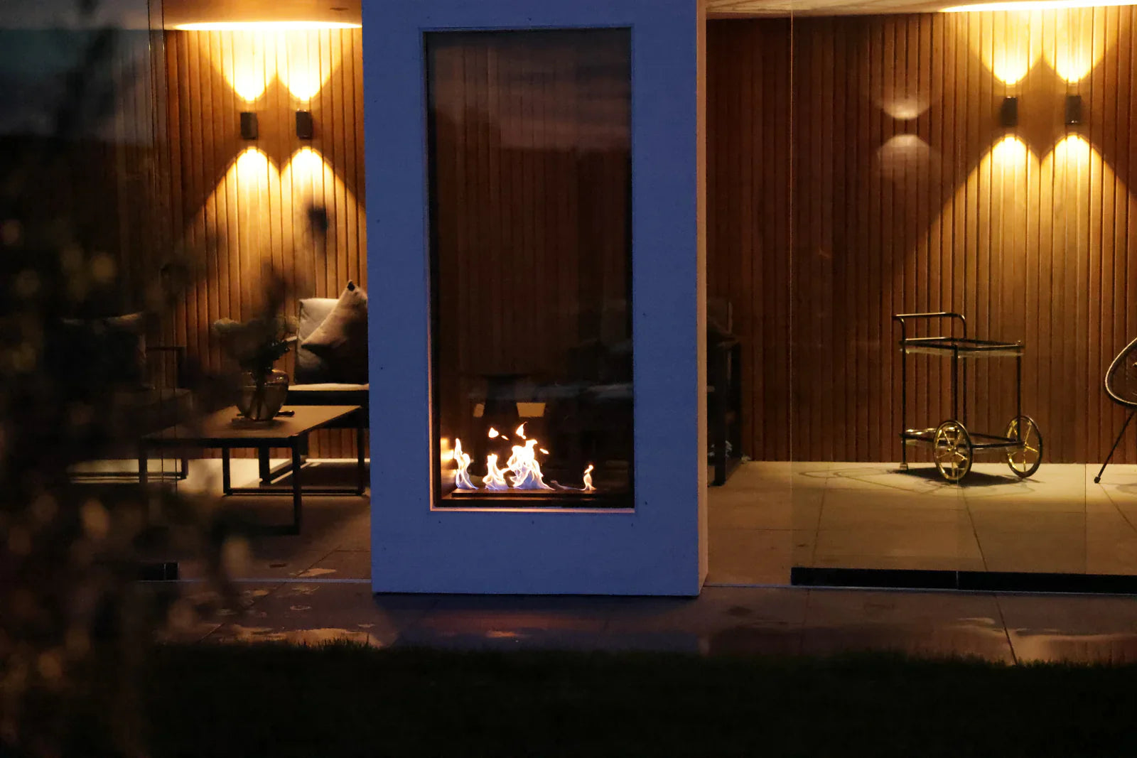 Fame Vertical Doorkijkhaard Enkel Volle Glas 70 x 180 cm