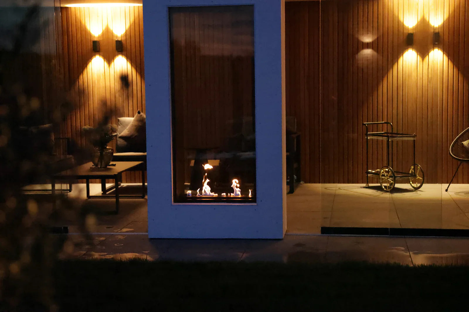Fame Vertical Doorkijkhaard Enkel Volle Glas 60 x 180 cm