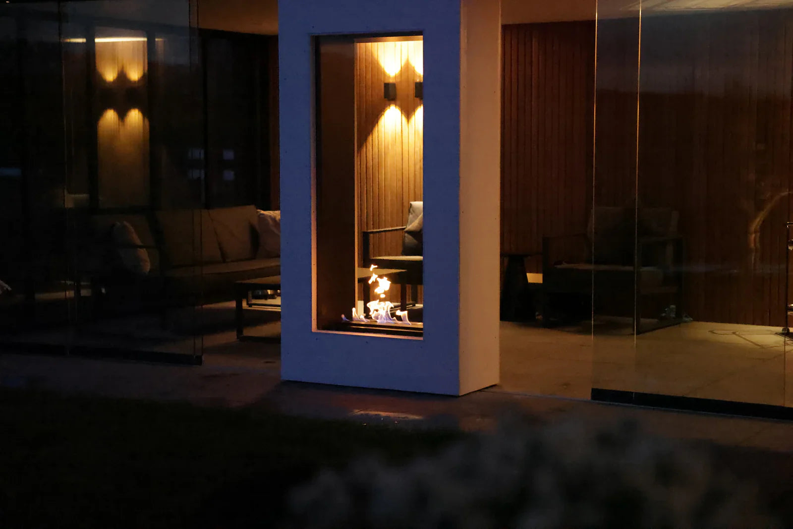 Fame Vertical Doorkijkhaard Enkel Volle Glas 60 x 180 cm